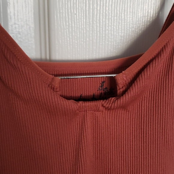 Top - Picture 2 of 5